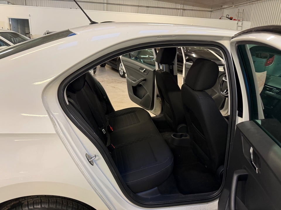 Skoda Rapid 1,2 TSi 90 Ambition 5d