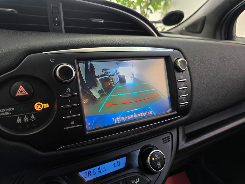 Toyota Yaris 1,5 Hybrid H3 Limited e-CVT 5d