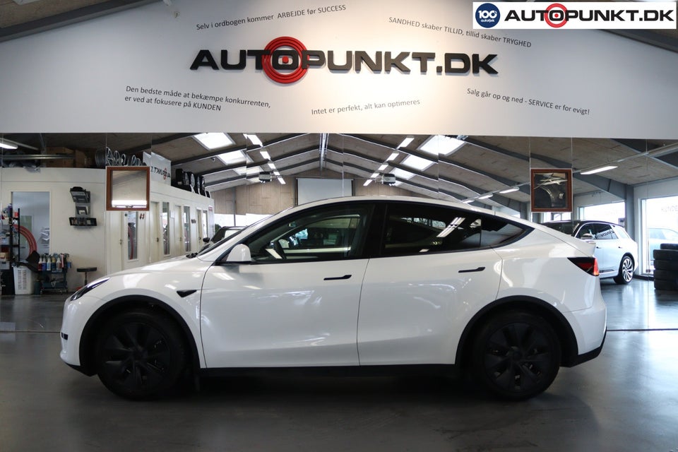 Tesla Model Y Long Range RWD 5d