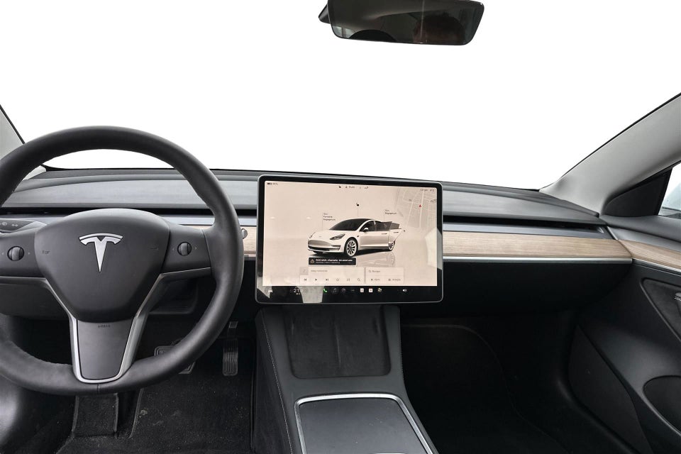 Tesla Model 3 Long Range AWD 4d