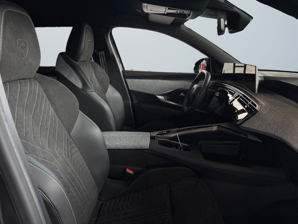 Peugeot e-5008 77 GT 7prs 5d