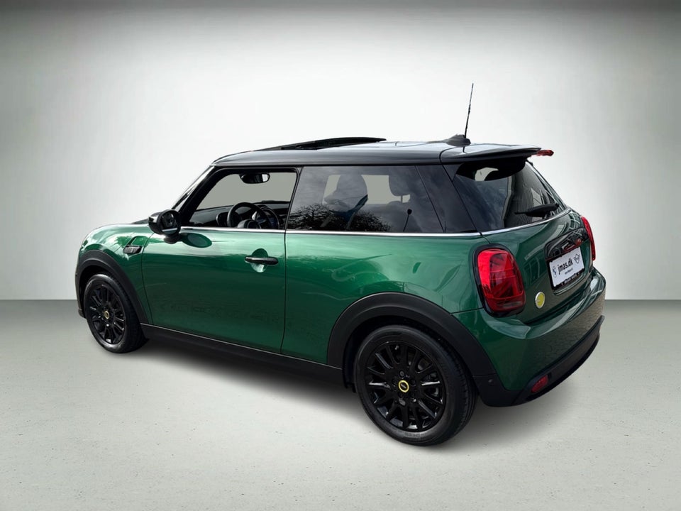 MINI Cooper SE Classic Trim 3d