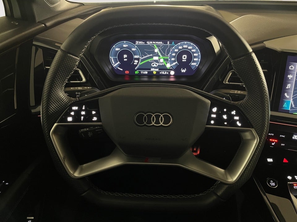 Audi Q4 e-tron 45 S-line quattro 5d