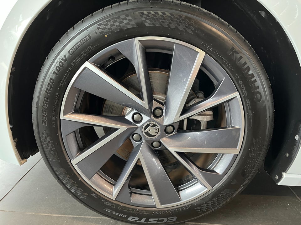 Skoda Enyaq 80 iV Sportline 5d