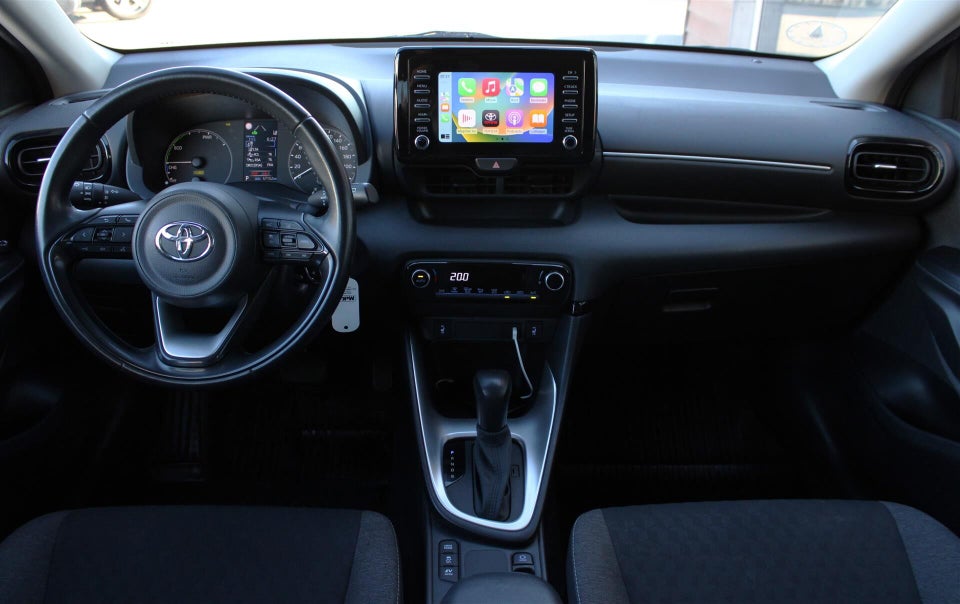 Toyota Yaris 1,5 Hybrid H3 e-CVT 5d