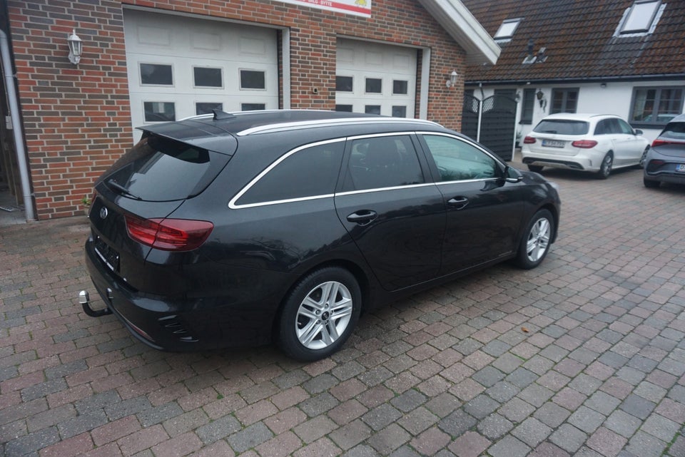 Kia Ceed 1,0 T-GDi Intro Edition SW 5d