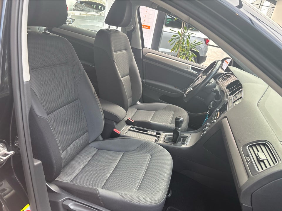 VW Golf VII 1,4 TSi 122 Comfortline BMT 5d