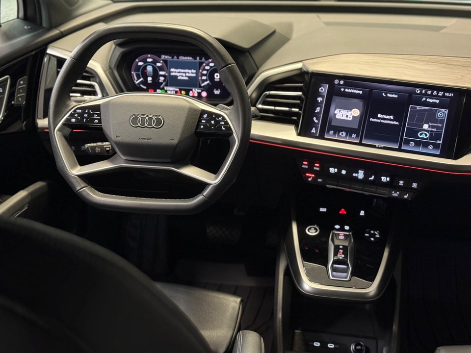 Audi Q4 e-tron 45 S-line quattro 5d