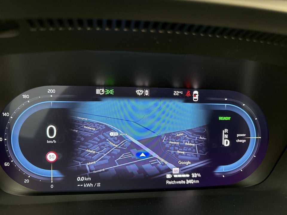 Volvo EX40 Extended Range Plus 5d