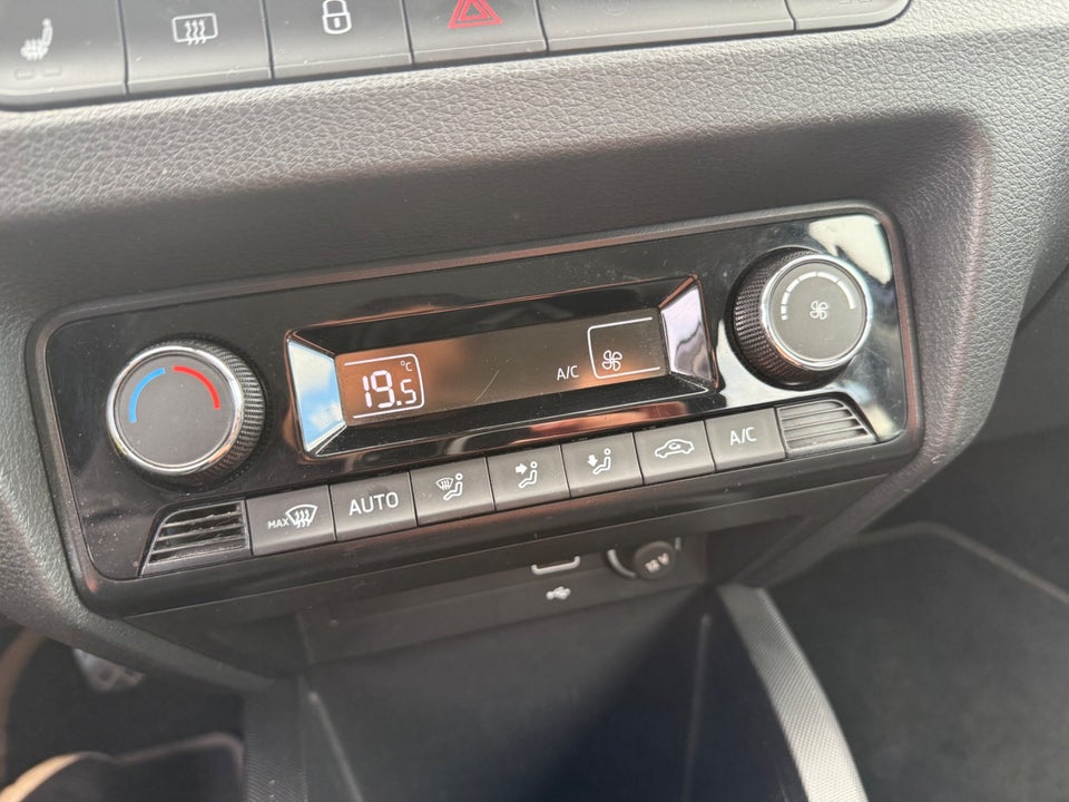 Skoda Fabia 1,0 MPi 60 Ambition 5d