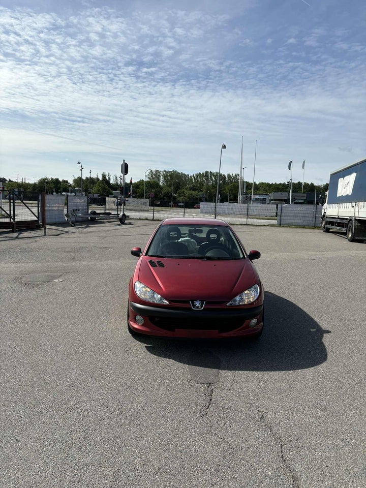Peugeot 206 1,6 16V CC 2d