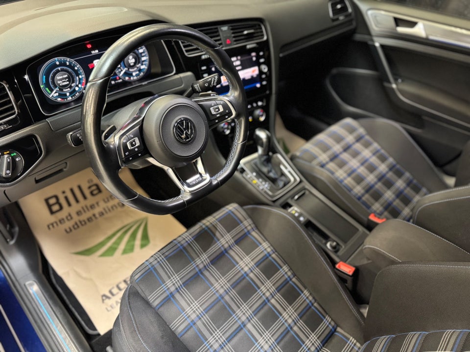 VW Golf VII 1,4 GTE DSG 5d