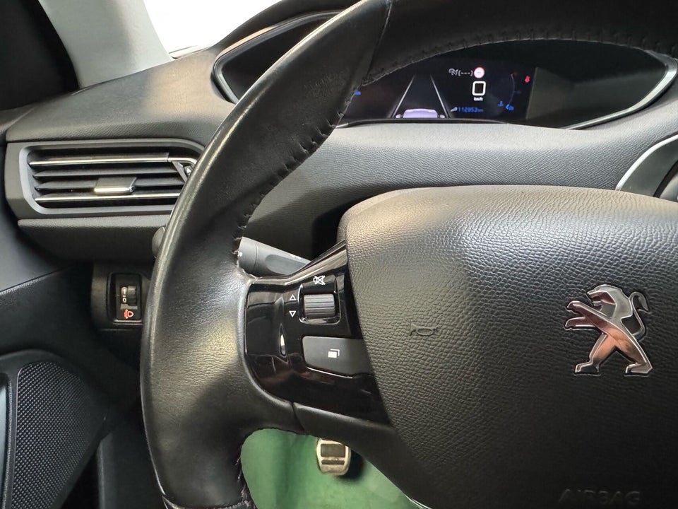 Peugeot 308 1,5 BlueHDi 130 Allure Grand 5d