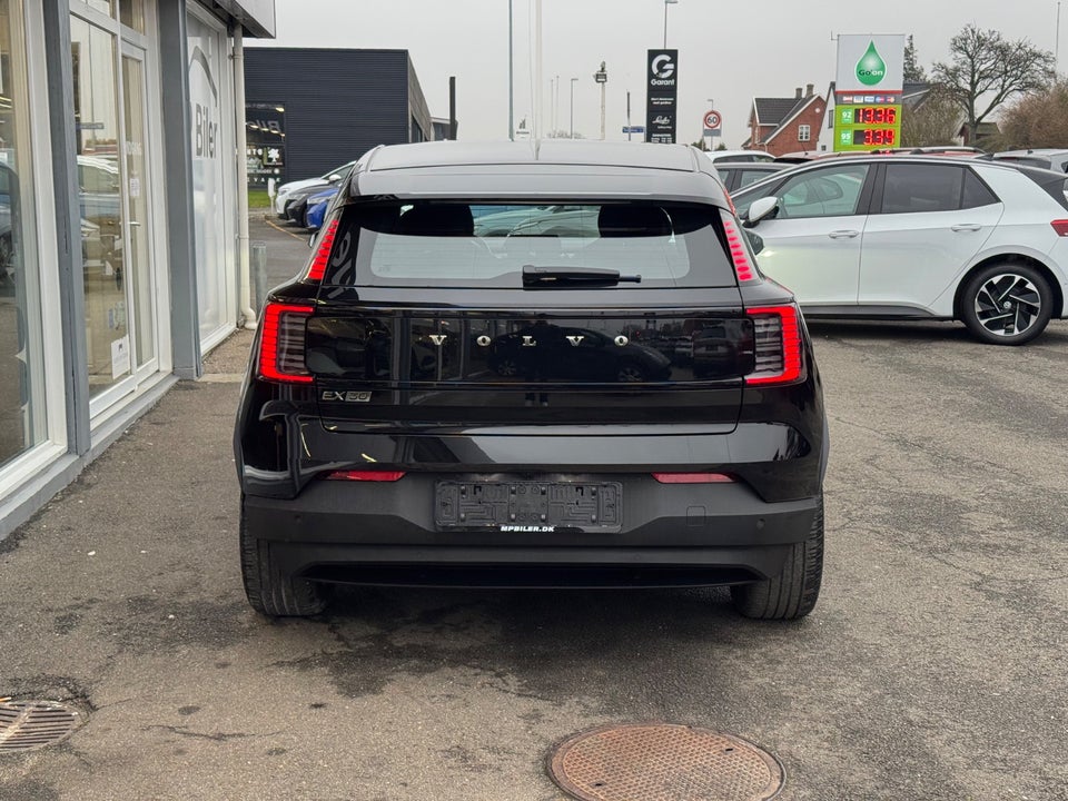 Volvo EX30 Standard Range Core 5d