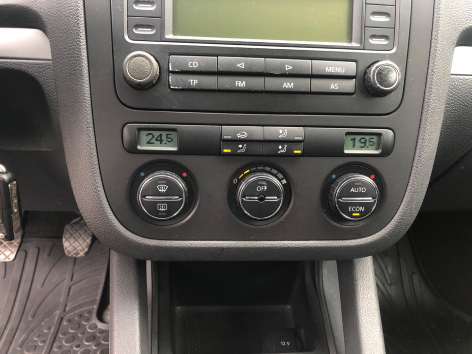 VW Golf V 2,0 FSi Comfortline 5d