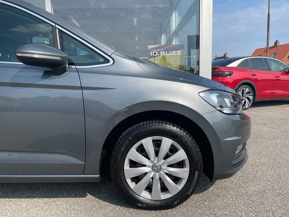 VW Touran 1,6 TDi 115 Comfortline DSG 7prs 5d