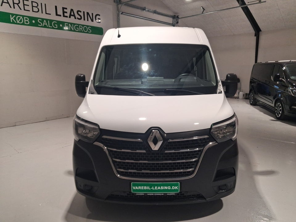 Renault Master IV T33 2,3 dCi 150 L2H2 Kassevogn