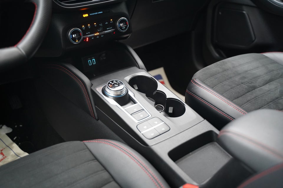 Ford Kuga 2,5 PHEV ST-Line X CVT 5d