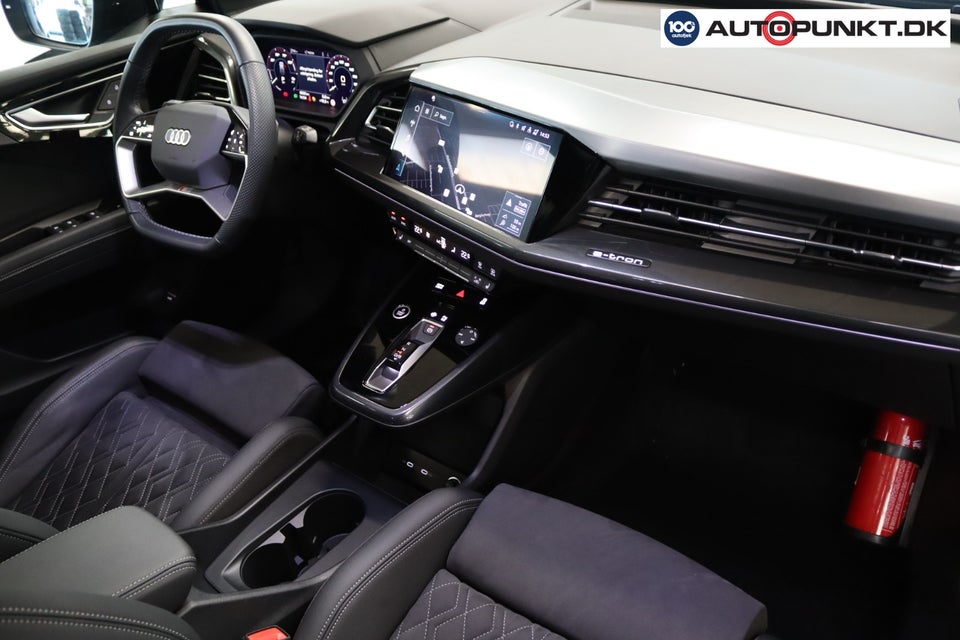 Audi Q4 e-tron 55 S-line quattro 5d