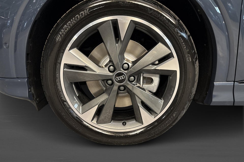Audi Q4 e-tron performance 5d