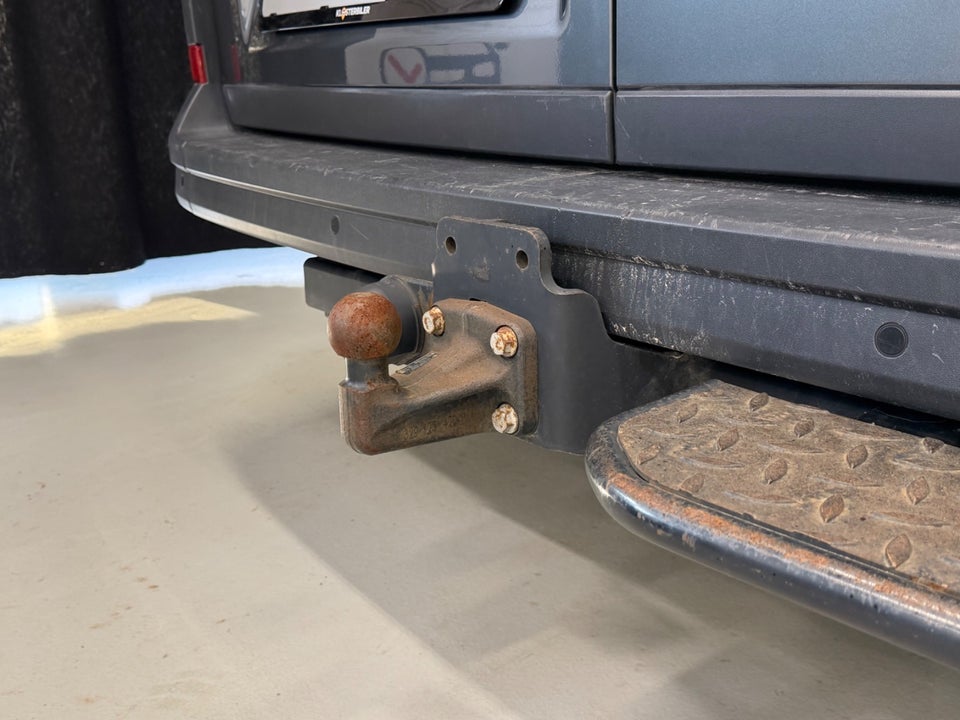 VW Crafter 35 2,0 TDi 177 Kassevogn L3H3 aut.