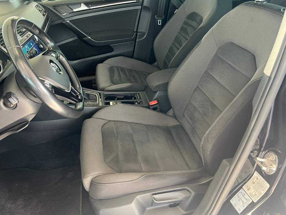 VW Golf VII 1,4 TSi 150 Highline Variant DSG 5d