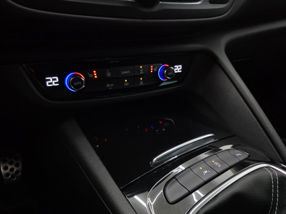 Opel Insignia 1,5 T 165 Dynamic Sports Tourer 5d