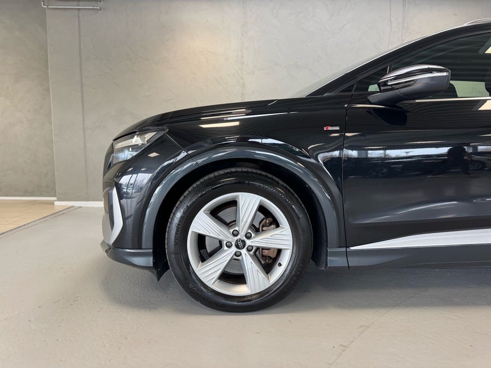 Audi Q4 e-tron 40 S-line 5d