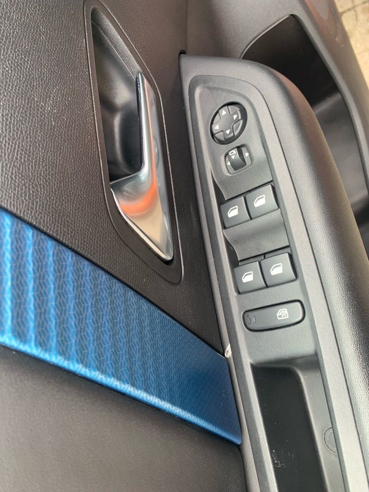 Citroën ë-C4 50 Shine Sport 5d