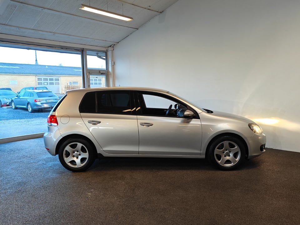 VW Golf VI 2,0 TDi 110 Comfortline DSG 5d