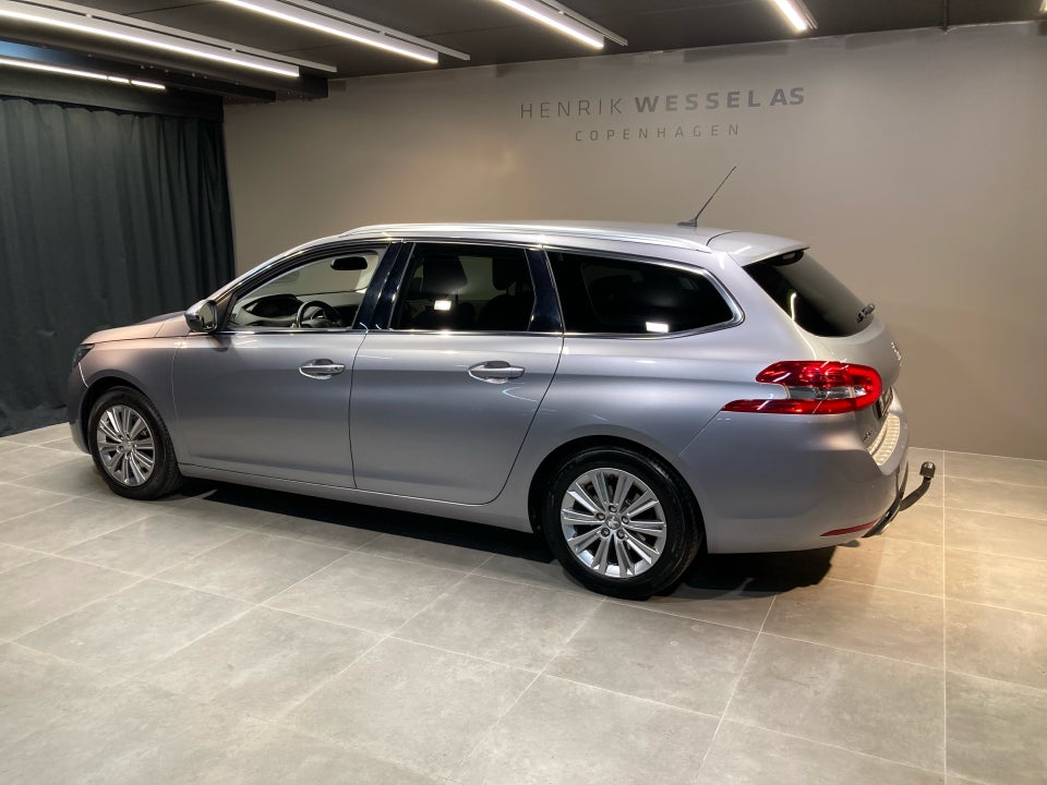 Peugeot 308 1,5 BlueHDi 130 Edition:210+ SW EAT8 5d