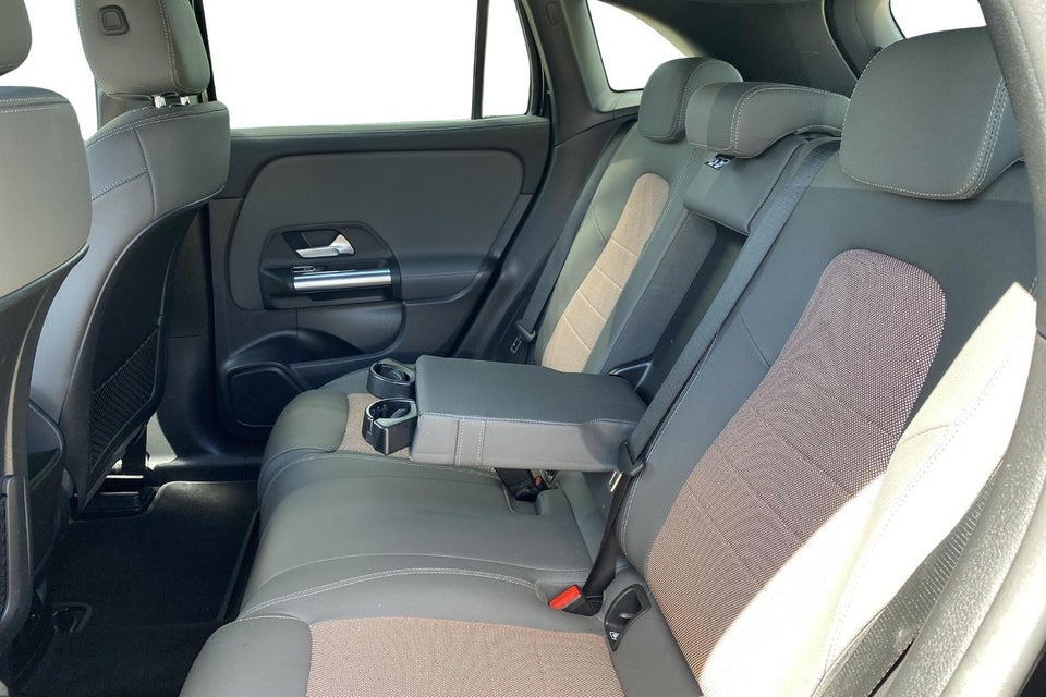 Mercedes EQA250+ 5d