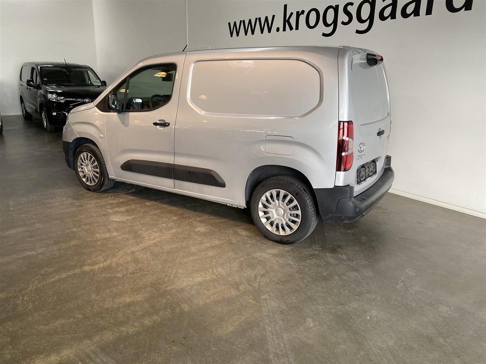 Toyota ProAce City 1,2 T 110 Medium Comfort 5d