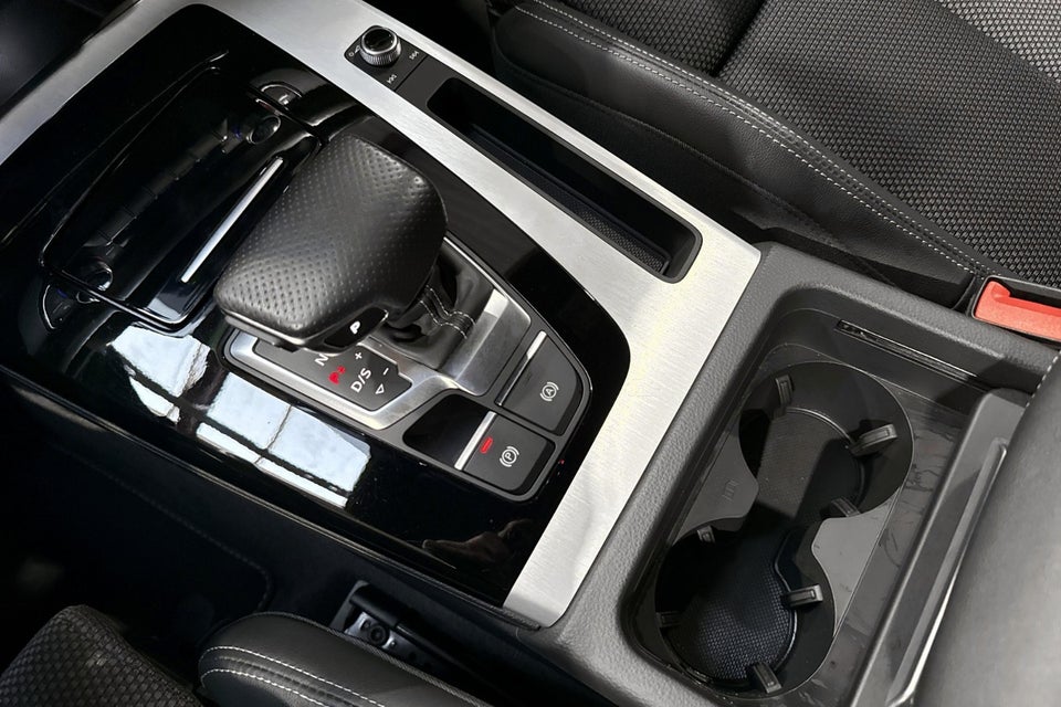 Audi Q5 50 TFSi e S-line quattro S-tr. 5d