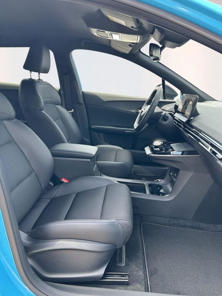 MG 4 77 Luxury Extended Range 5d