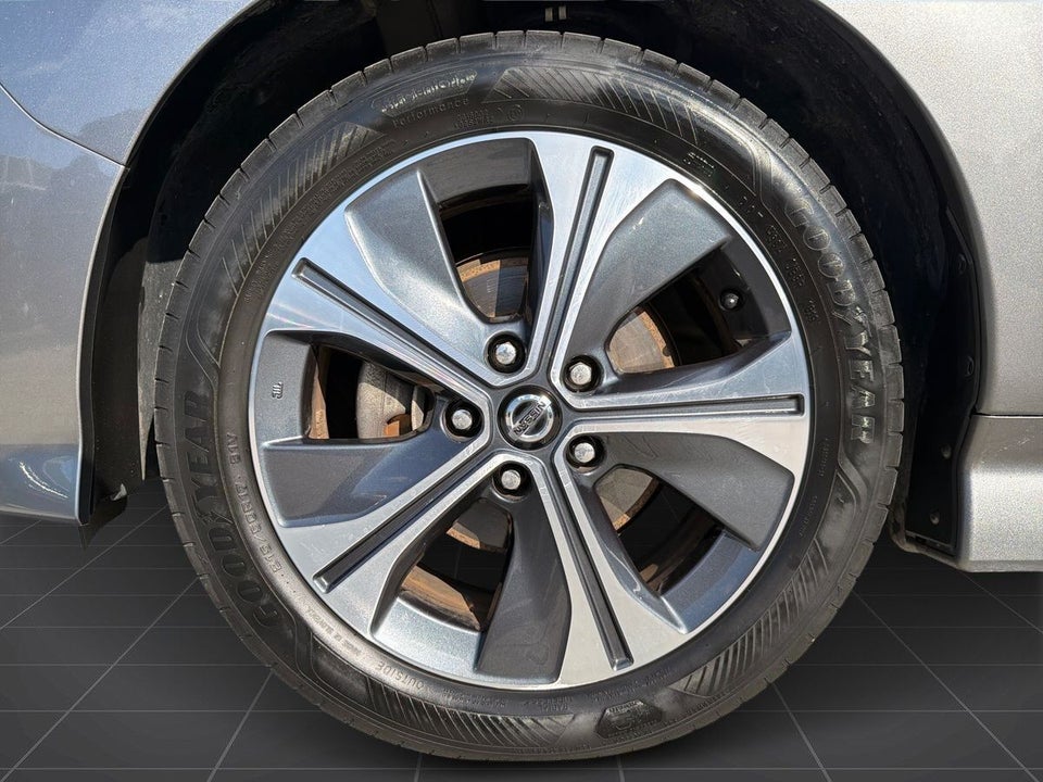 Nissan Leaf 40 Tekna 5d