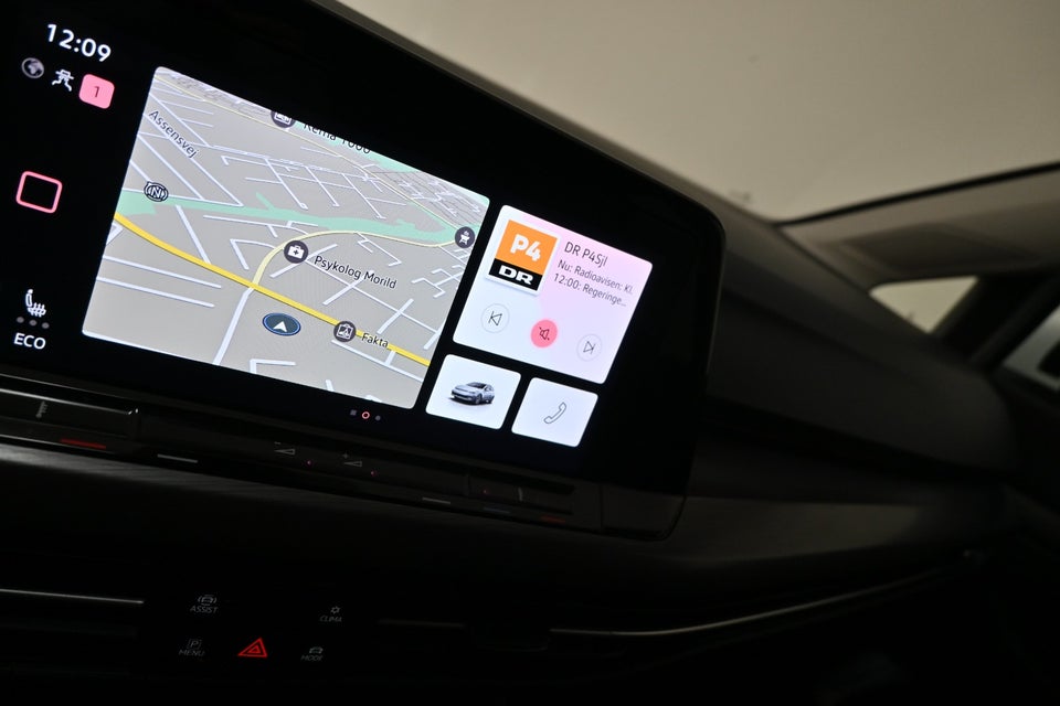 VW Golf VIII 1,4 eHybrid DSG 5d