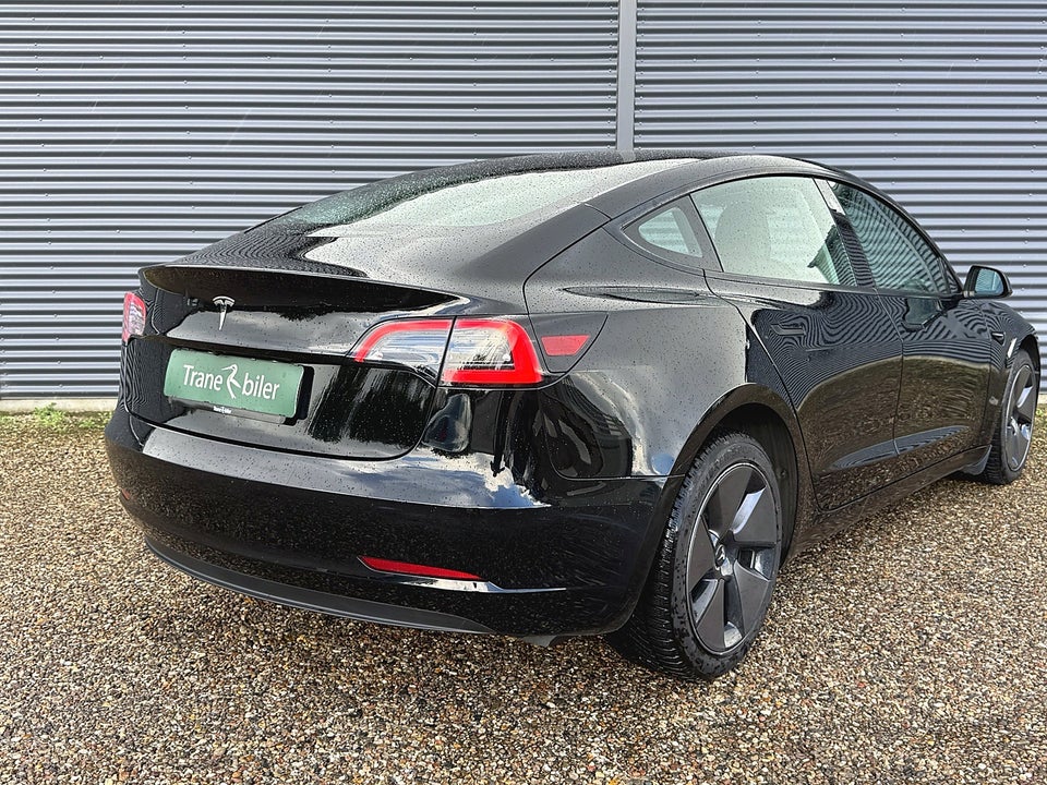 Tesla Model 3 Long Range RWD 4d