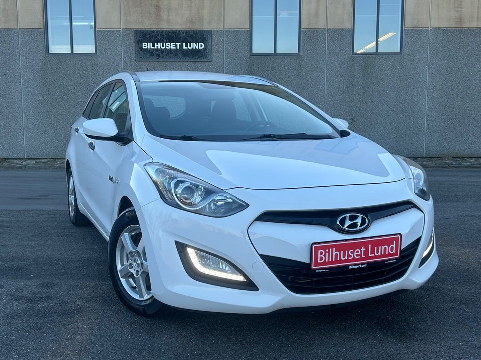 Hyundai i30 1,4 CVVT Comfort XTR CW 5d