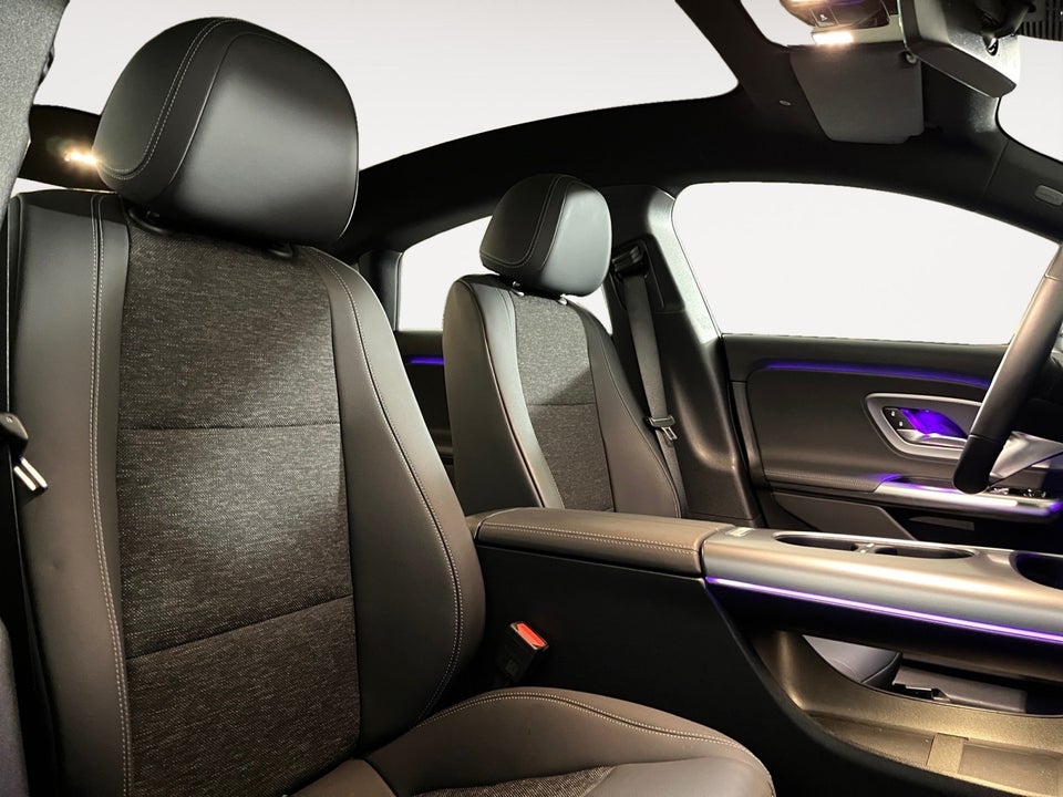 Mercedes CLA250+ EQ Progressive 4d