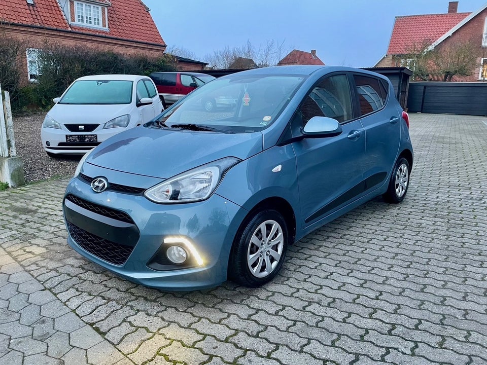 Hyundai i10 1,0 EM-Edition Eco 5d