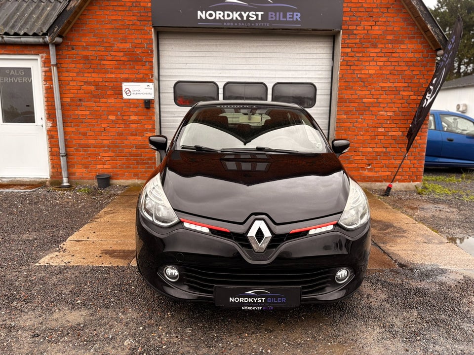 Renault Clio IV 0,9 TCe 90 Expression 5d