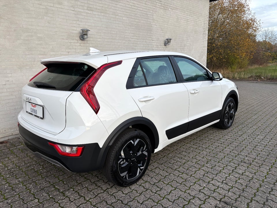 Kia Niro 64 EV Access 5d