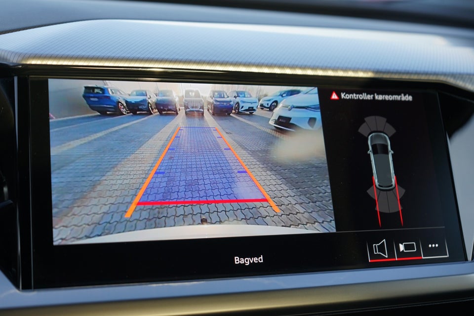 Audi Q4 e-tron 45 S-line 5d