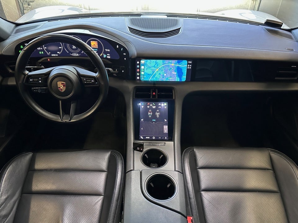 Porsche Taycan Performance+ 4d