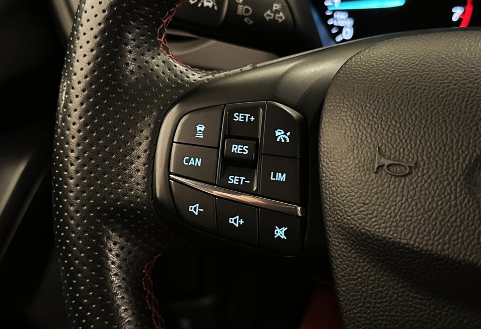 Ford Focus 1,0 EcoBoost ST-Line stc. 5d