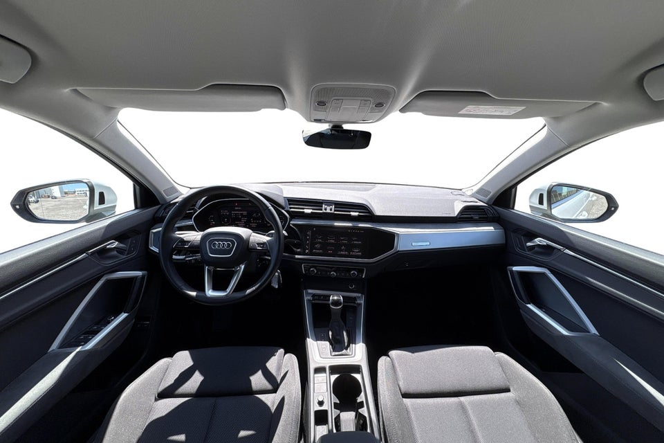 Audi Q3 45 TFSi e Attitude plus S-tr. 5d