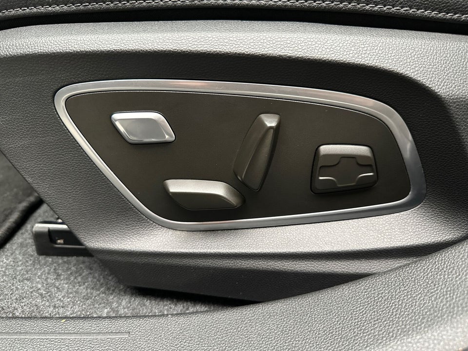 Renault Megane E-Tech 60 Iconic 5d