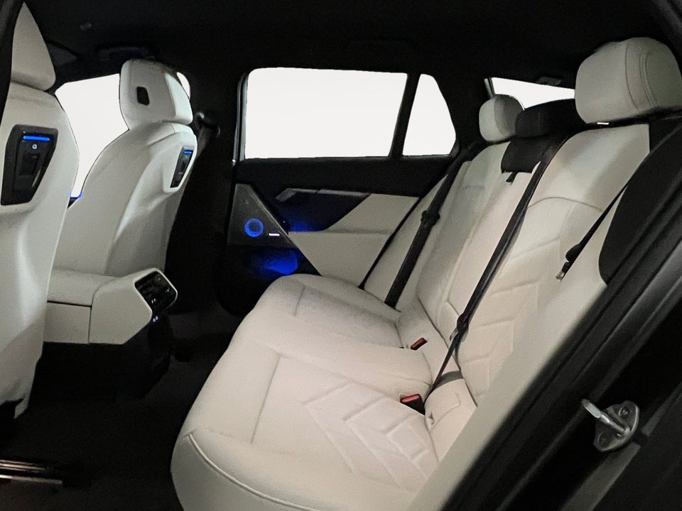 BMW i5 eDrive40 Touring M-Sport Pro 5d