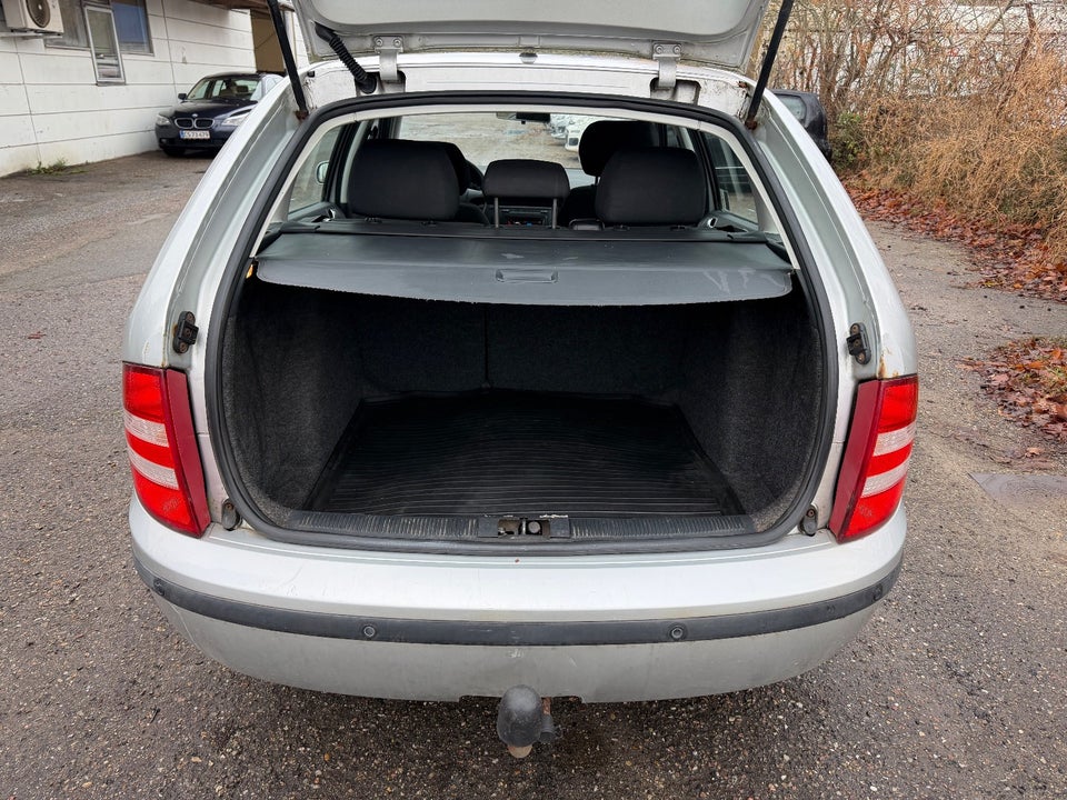 Skoda Fabia 1,4 16V 75 Comfort Combi aut. 5d